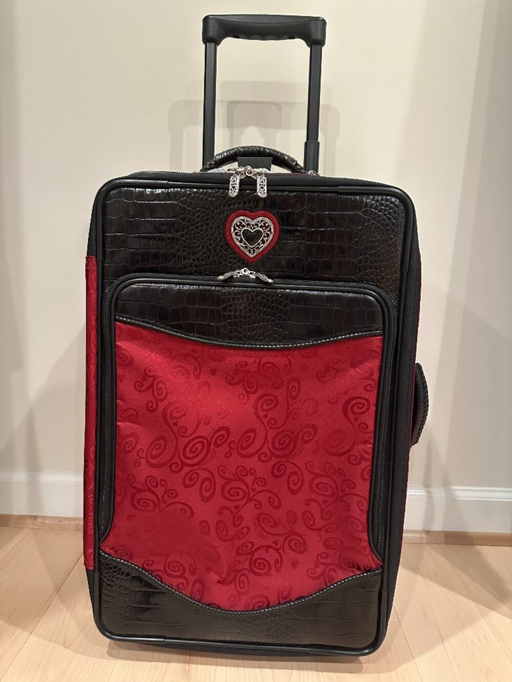 Vintage Brighton "Mevelyn" 22" Upright Rolling Suitcase Carry-On